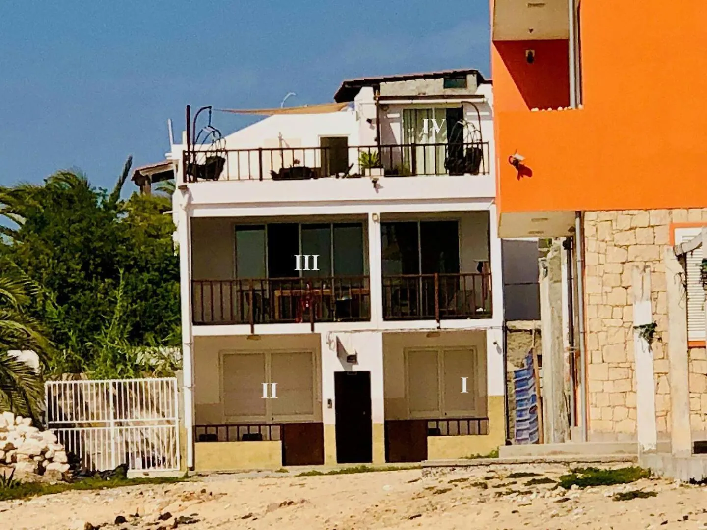 Casa Tud Dret - By Bobbywashere Sal Rei