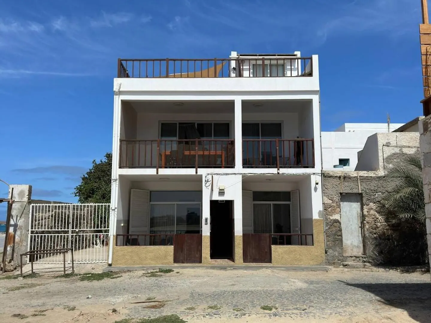 Casa Tud Dret - By Bobbywashere Sal Rei 0*,  Cape Verde